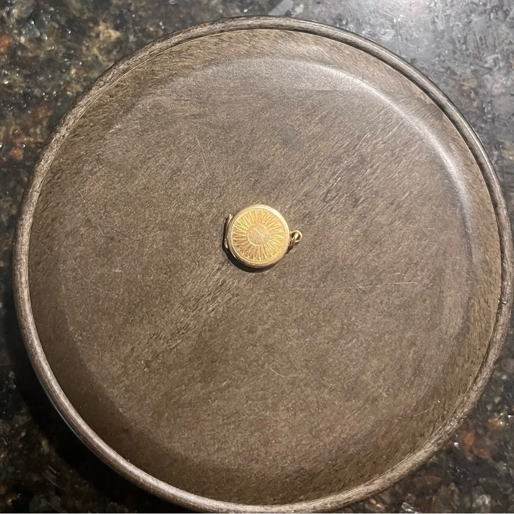 Antique 10kt gold baby locket